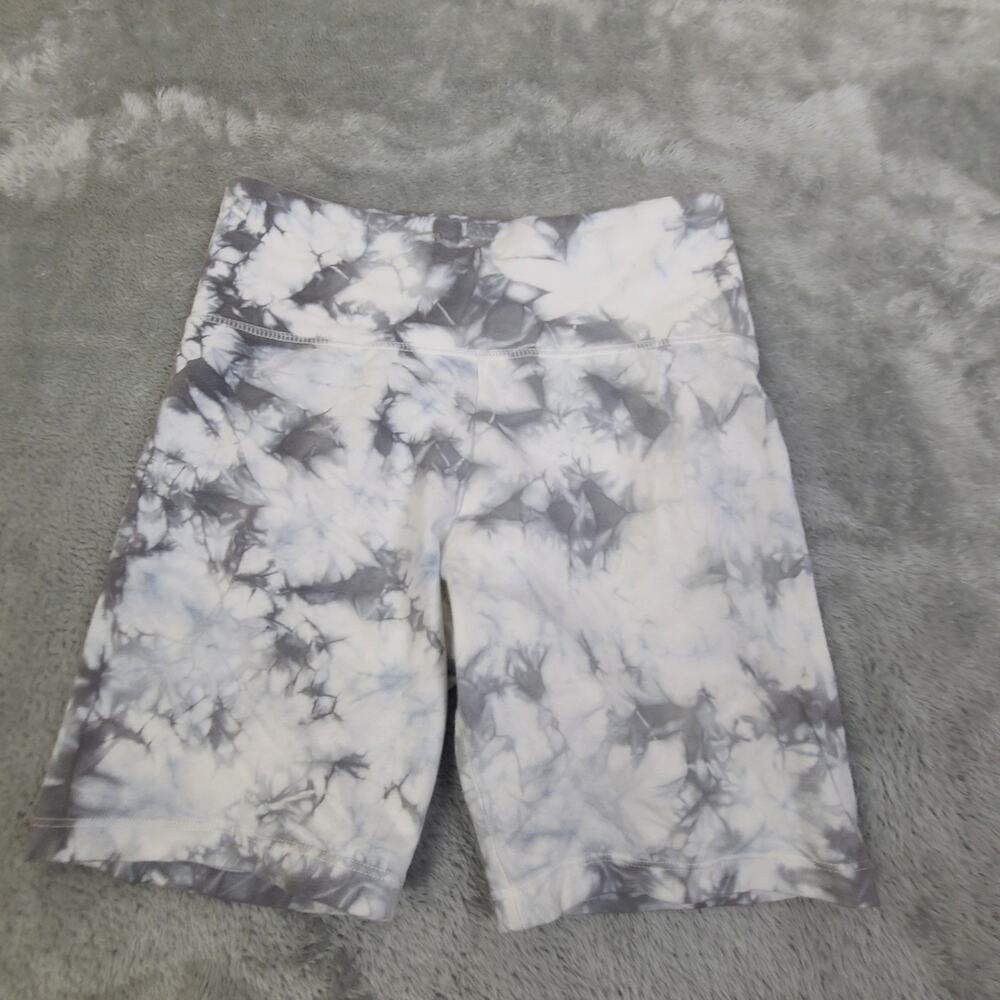 Colsie White and Gray Athletic Workout Biker Shorts‎ Size Small